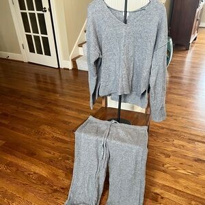 Auden Soft Gray Lounge Set